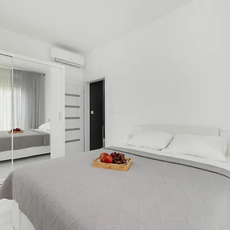 Апартаменты Paraiso Nadmorski Z Basenem I Parkingiem By Renters